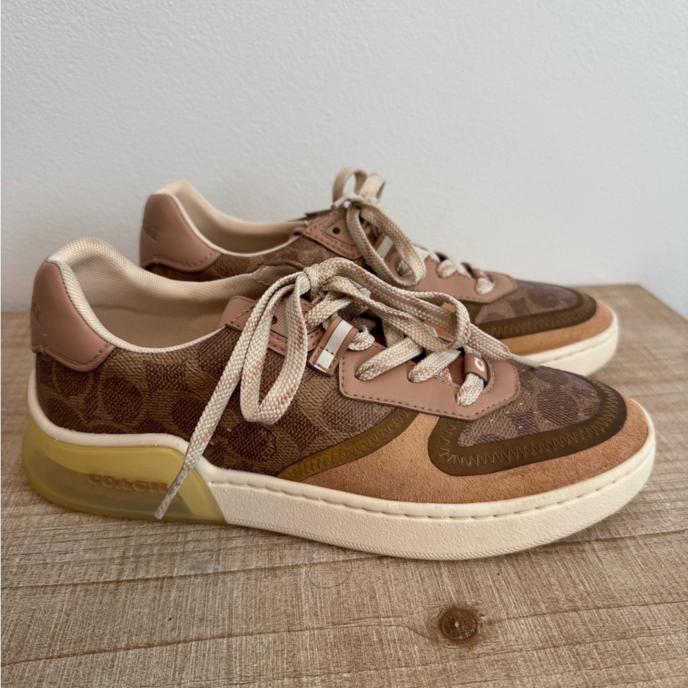 COACH Women's Pink & Brown Low-Top Sneakers